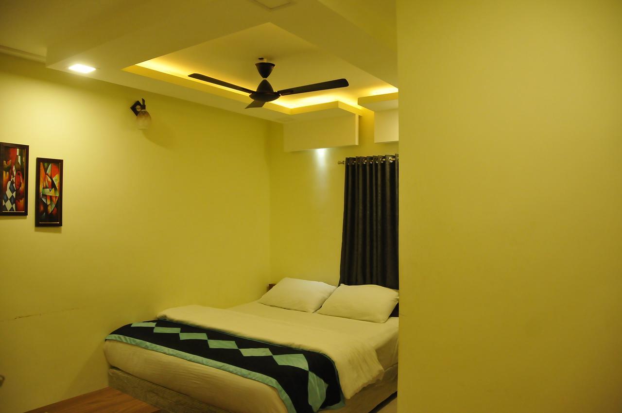 Hotel Pasupala Grand Anantapur Ngoại thất bức ảnh